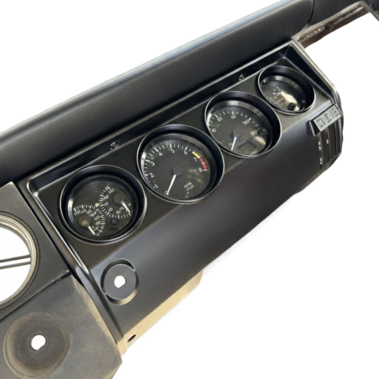 Datsun 510 SSS BlueBird (1968-1969) Aftermarket Gauge Cluster (LHD or RHD)