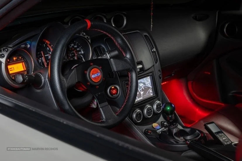 Nissan 370Z Airlift Performance Controller Mount - Angled - Lunar Loox