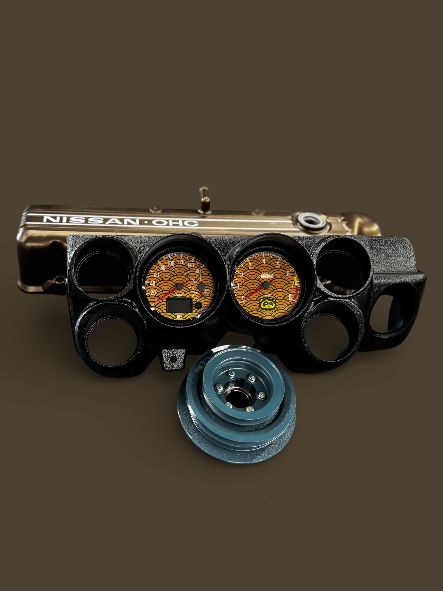 Nissan Hakosuka Skyline KGC10 Aftermarket Gauge Dash