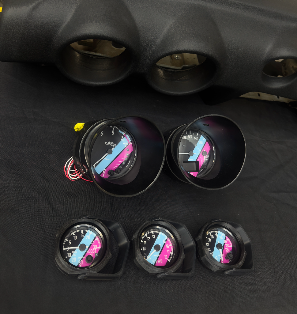 Datsun Z S30 (240Z 260Z 280Z) Speedhut Gauge Adapter Kit